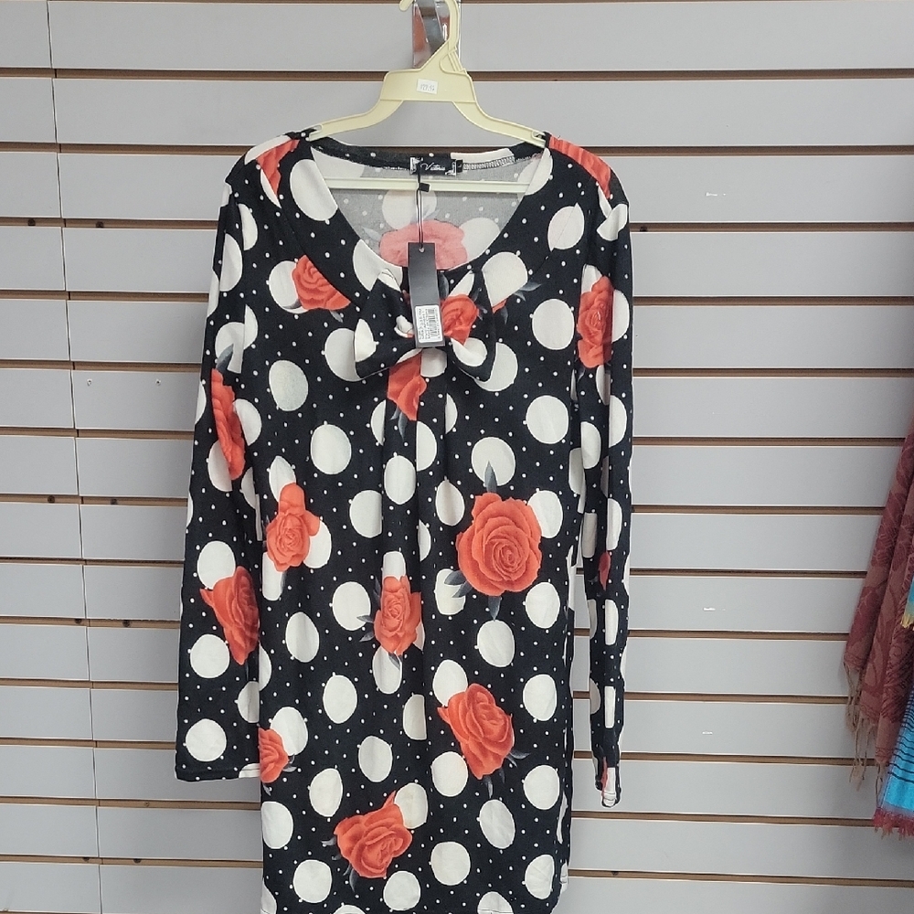 Elegant Black and Red Floral Long Sleeve Top